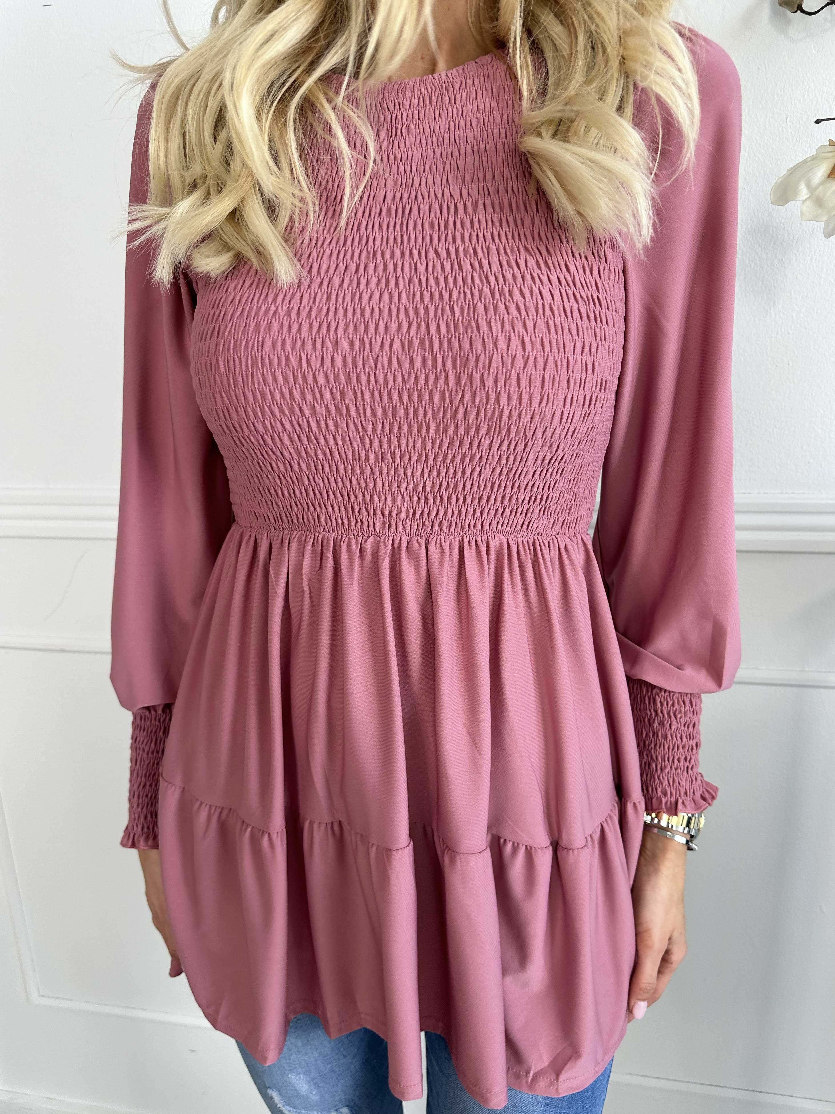 Kelly Shirt - Elastisk blus med smock över bröstet